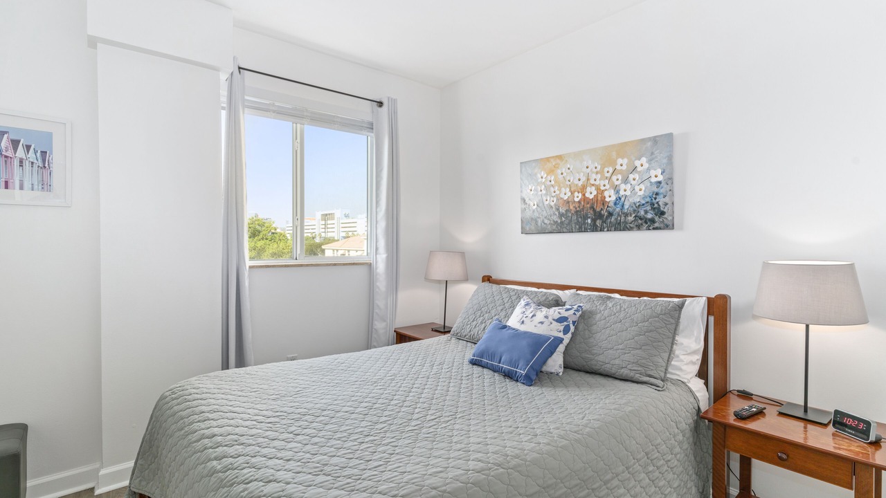 Photo of Bedroom in Coral Way