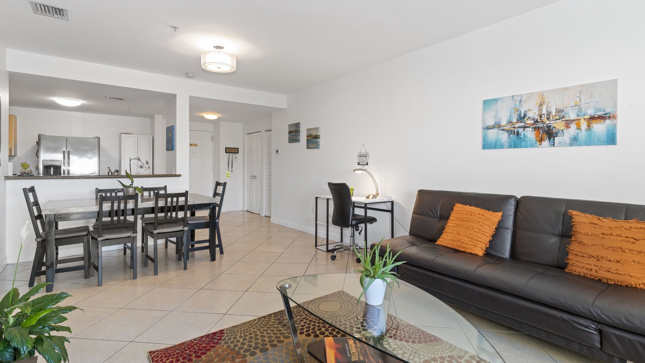 Photo of Livingroom in Coral Way