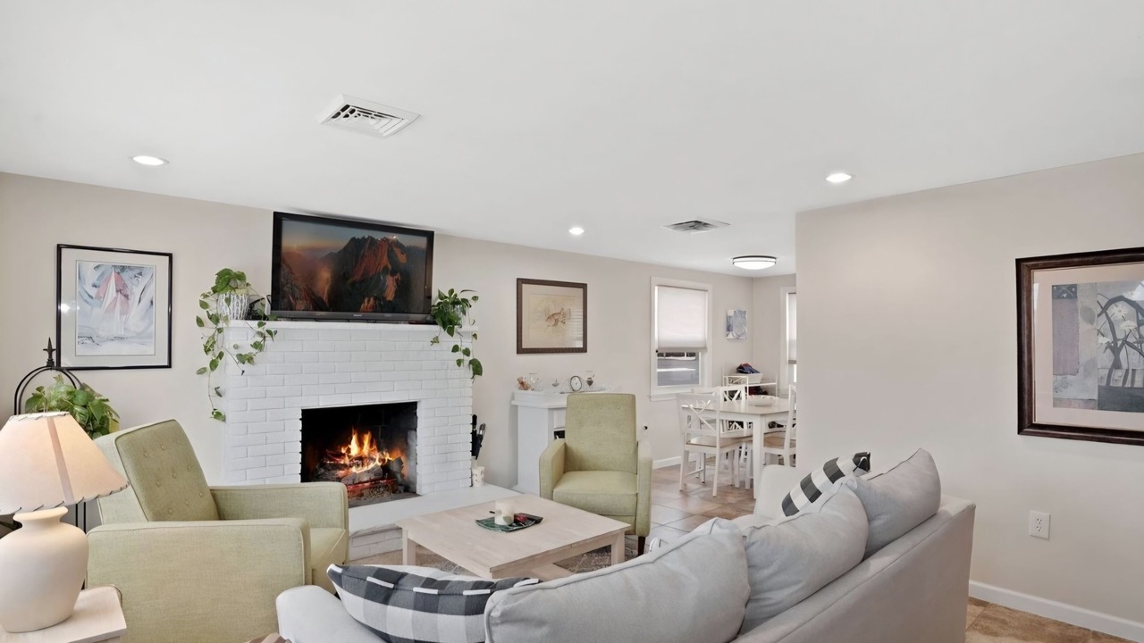 Photo of Livingroom in North Beach Haven
