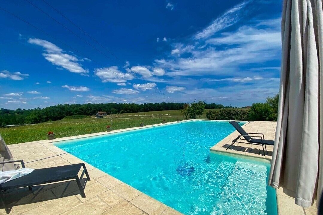 Photo of Outdoor in Conne-de-Labarde