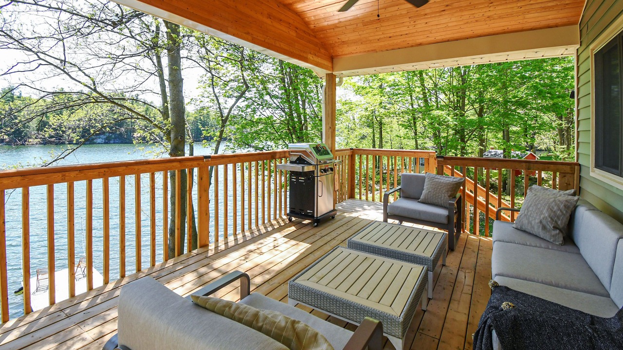 Photo of Patio Balcony in Frontenac