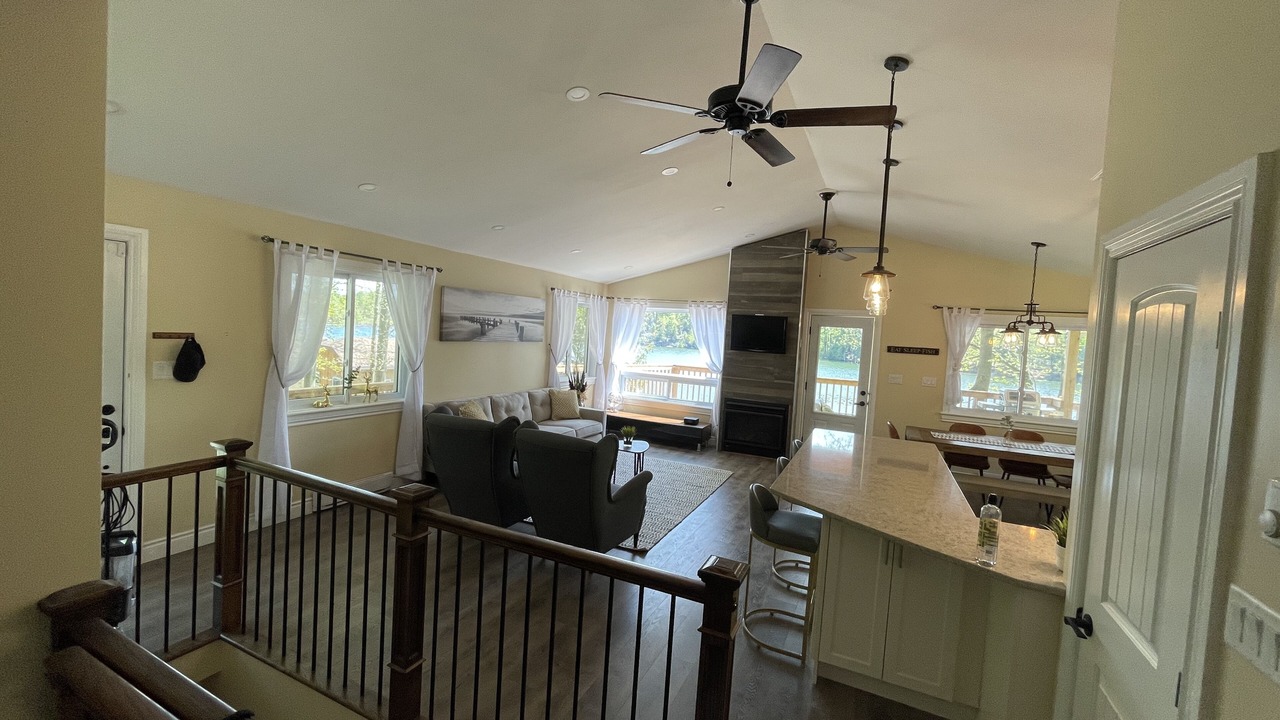 Photo of Livingroom in Frontenac