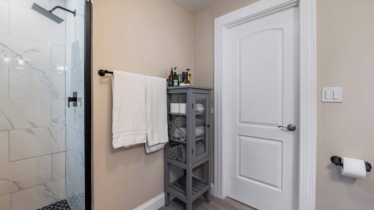 Photo of Bathroom in Lincoln Park