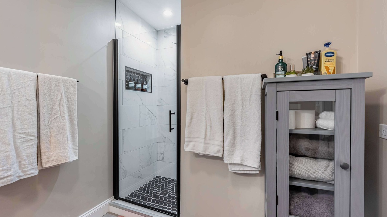 Photo of Bathroom in Lincoln Park