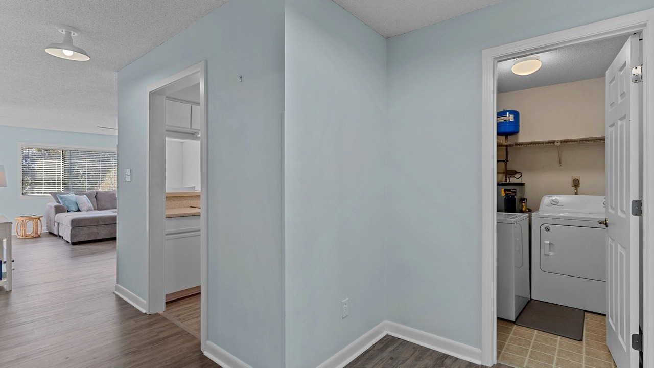 Photo of Bedroom in Caswell Beach