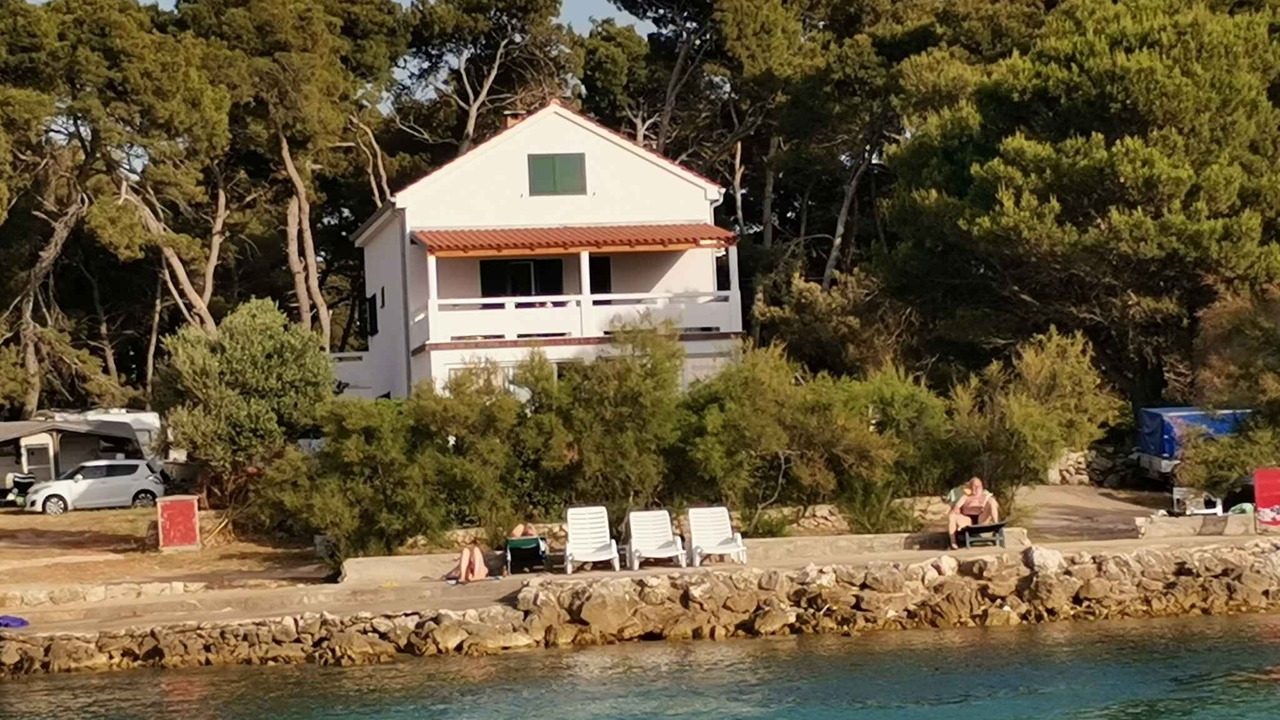 Photo of Outdoor in Muline