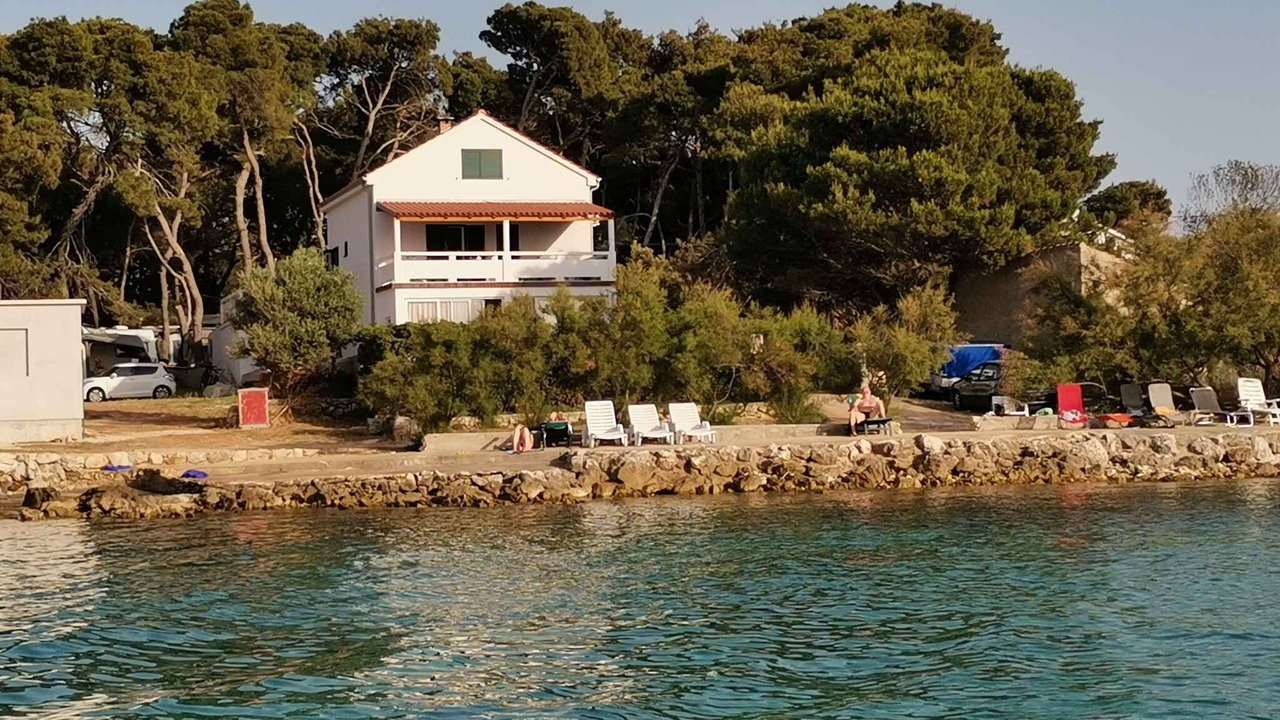 Photo of Outdoor in Muline