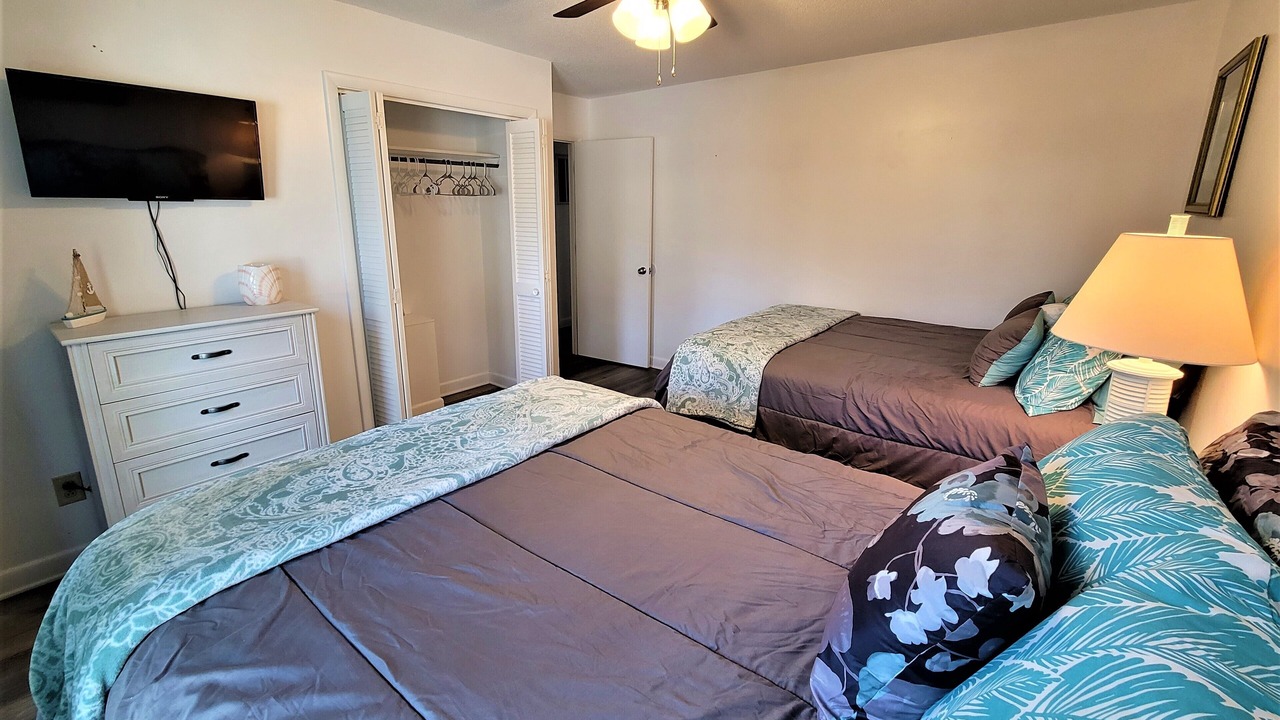 Photo of Bedroom in Minnesott Beach