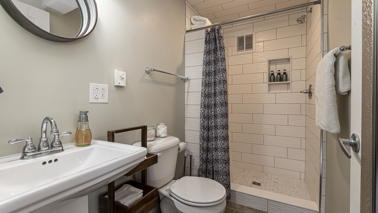 Photo of Bathroom in Carbondale
