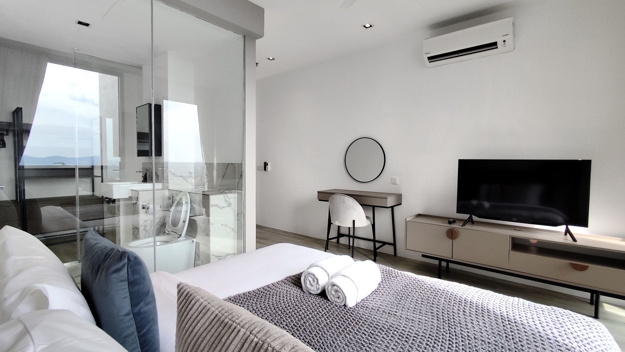 Photo of Bedroom in Tropicana