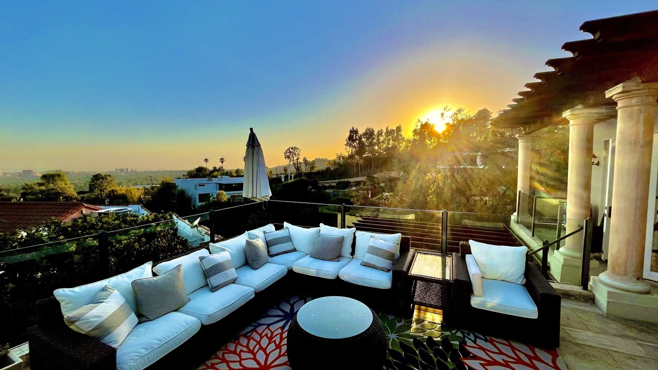 Photo of Patio Balcony in Beverly Hills