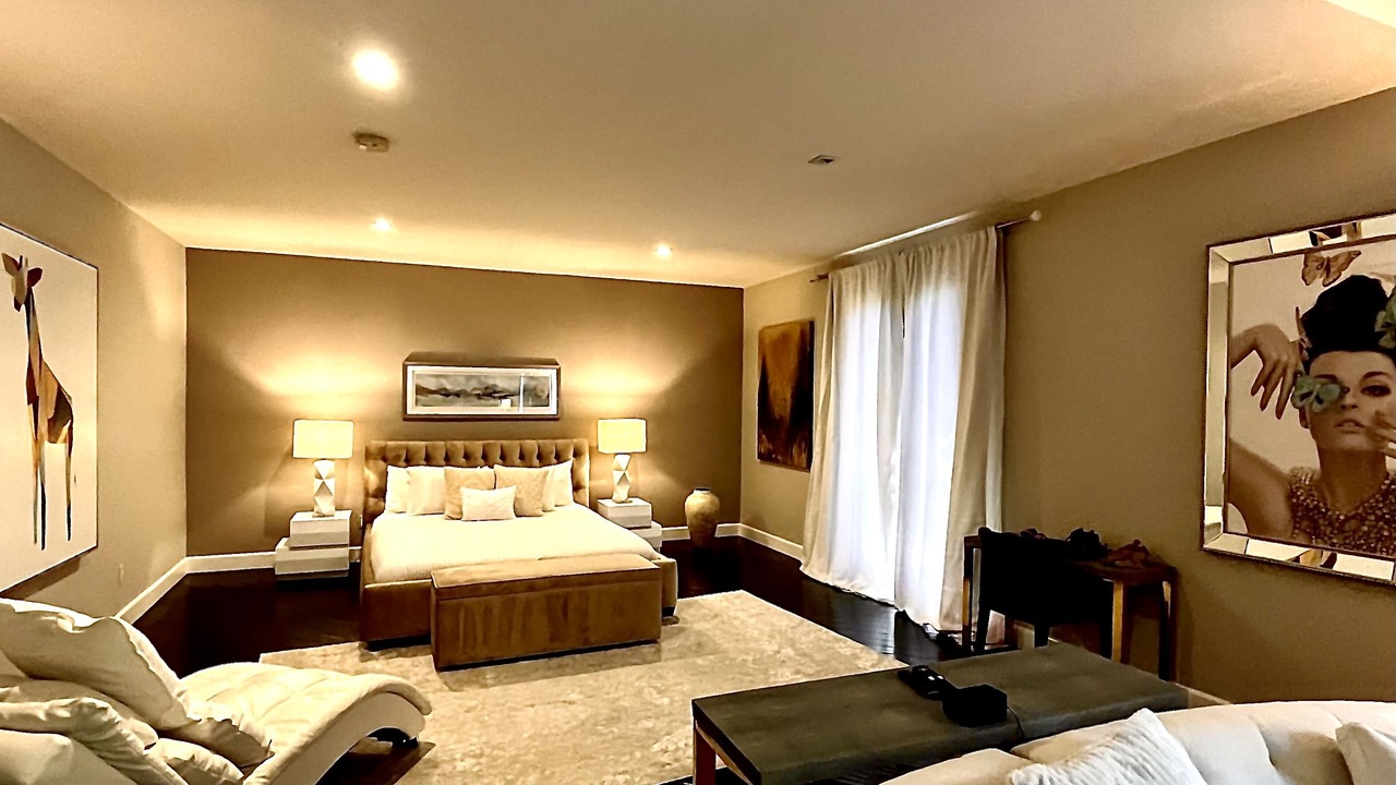 Photo of Bedroom in Beverly Hills
