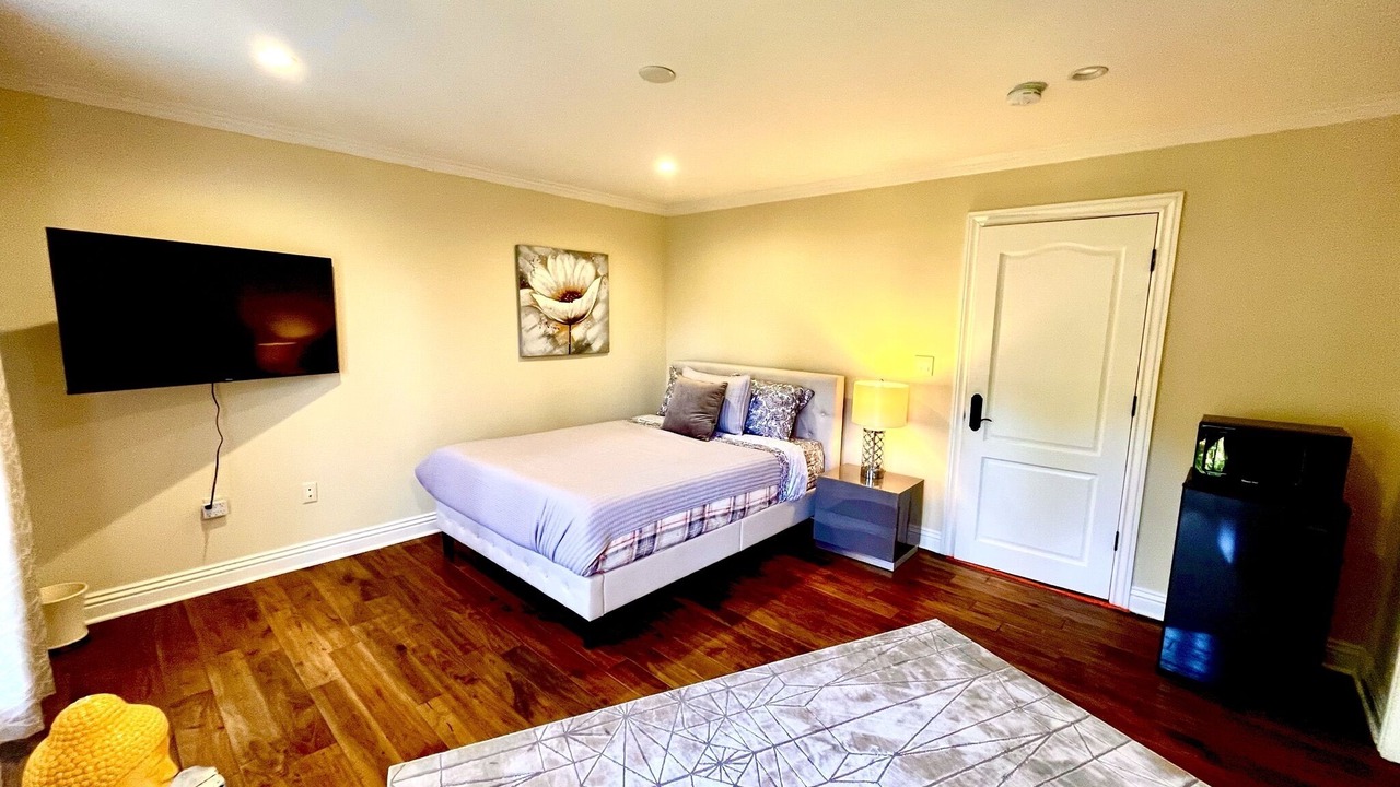 Photo of Bedroom in Beverly Hills