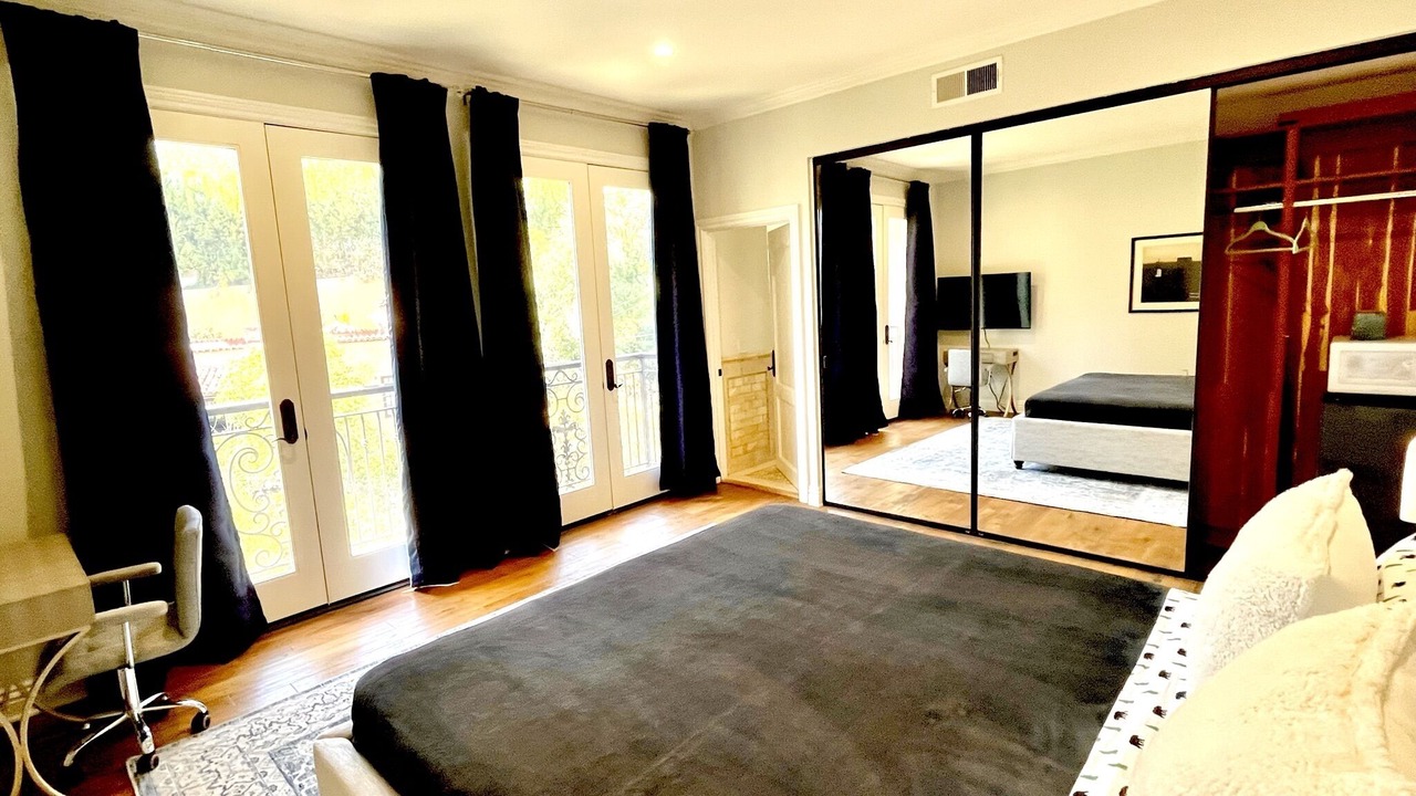 Photo of Bedroom in Beverly Hills