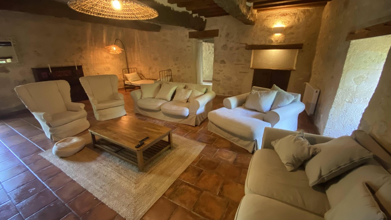 Photo of Livingroom in Homps