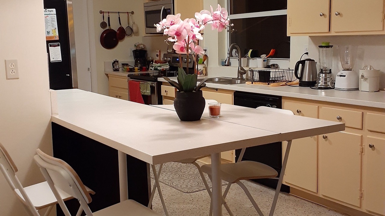 Photo of Kitchen in Lake Worth Corridor