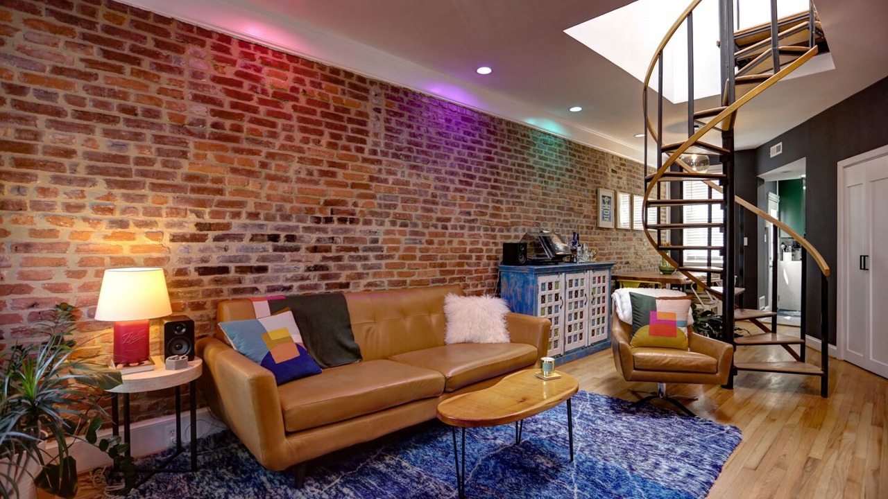 Photo of Livingroom in U Street Corridor