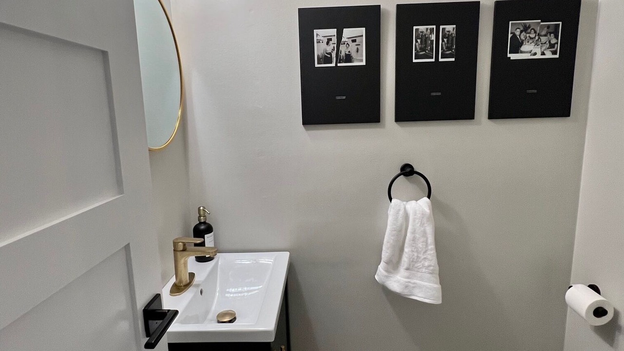 Photo of Bathroom in U Street Corridor