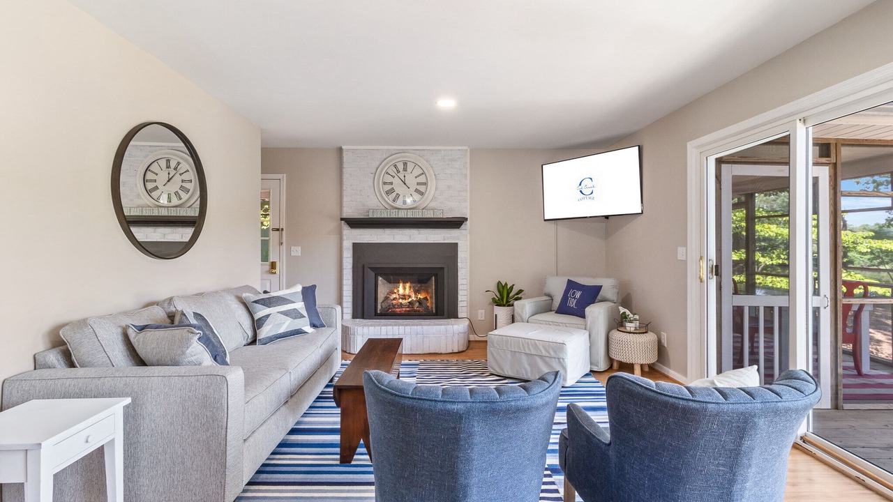Photo of Livingroom in Reedville