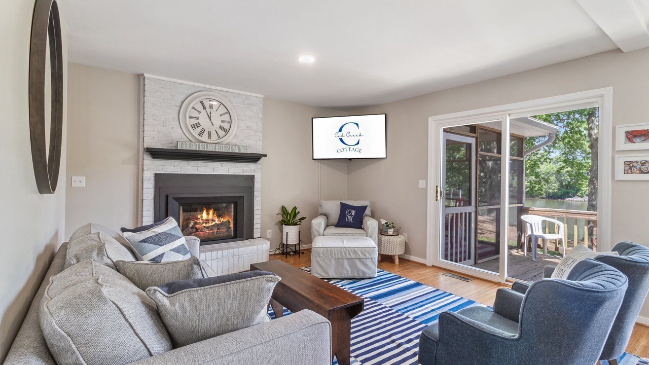 Photo of Livingroom in Reedville