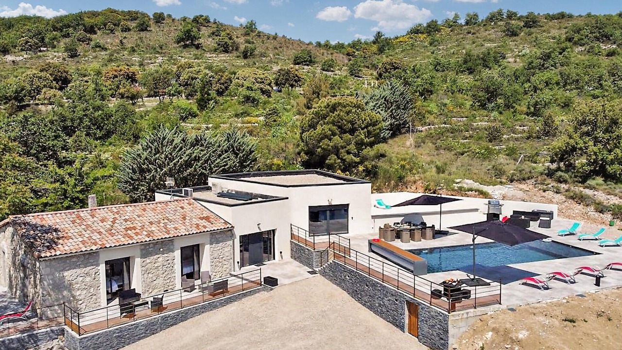 Photo of Outdoor in Alissas