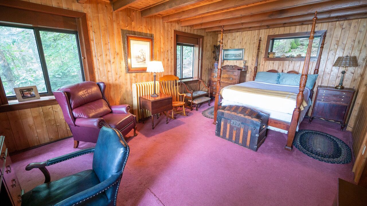 Photo of Bedroom in Skaneateles