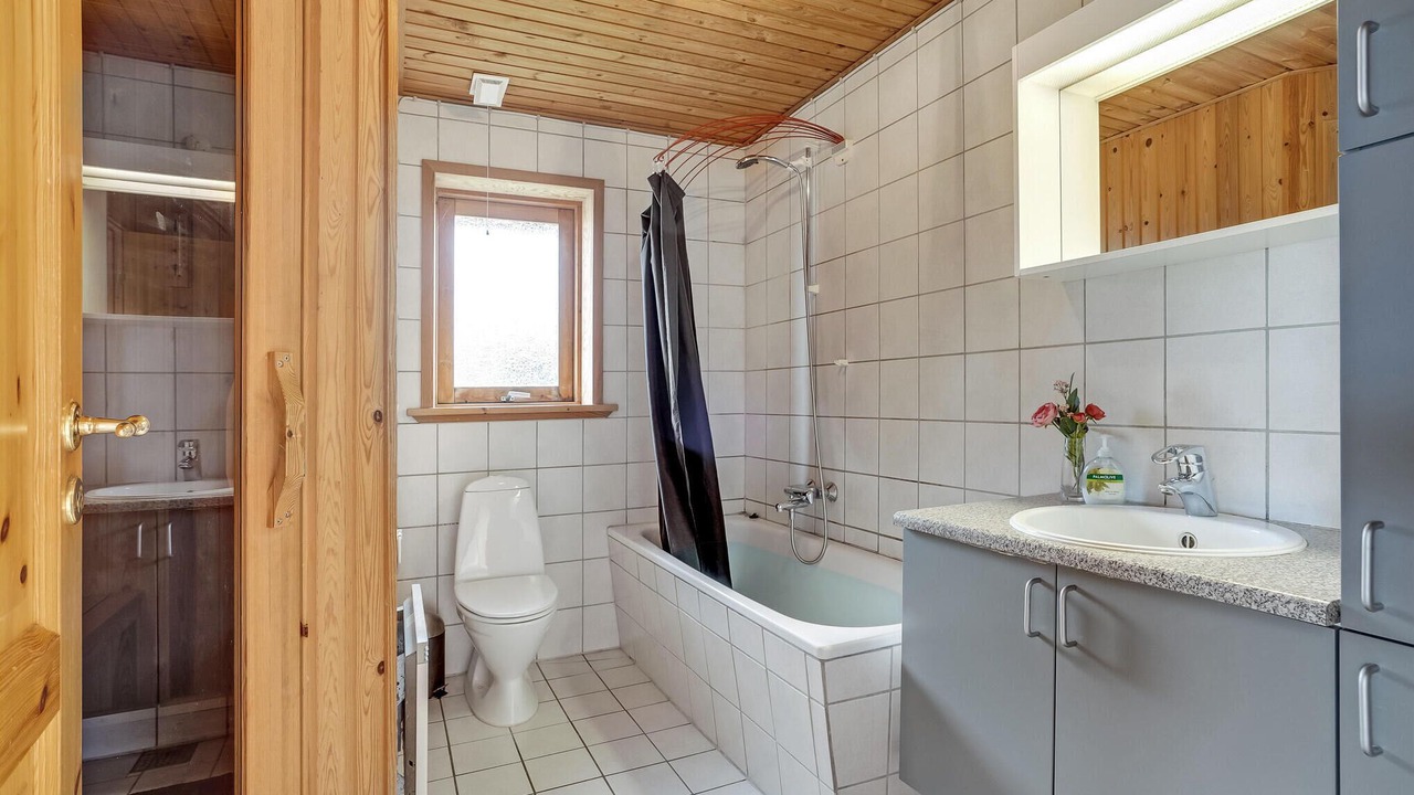 Photo of Bathroom in Læsø