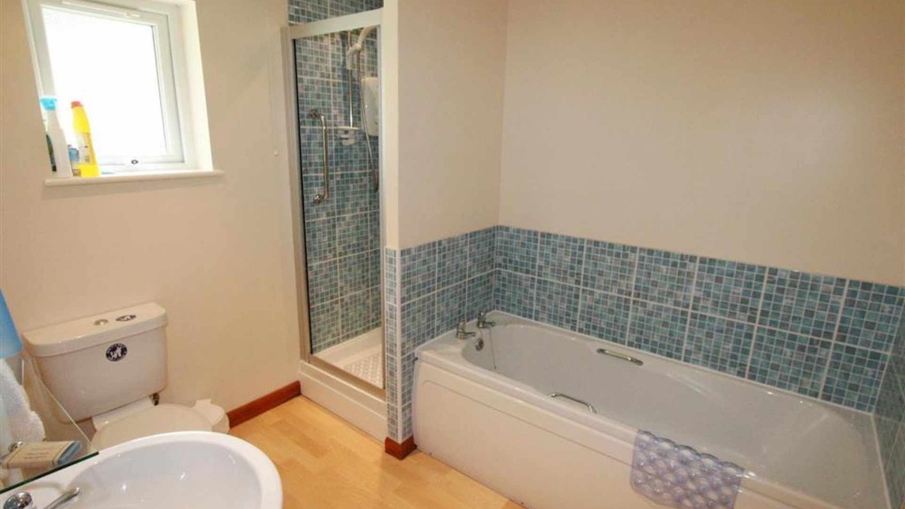 Photo of Bathroom in Goonhavern