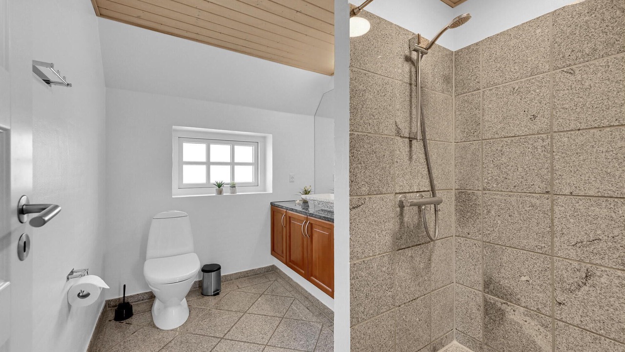 Photo of Bathroom in Øby