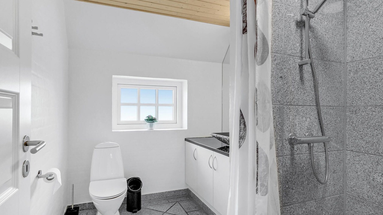 Photo of Bathroom in Øby