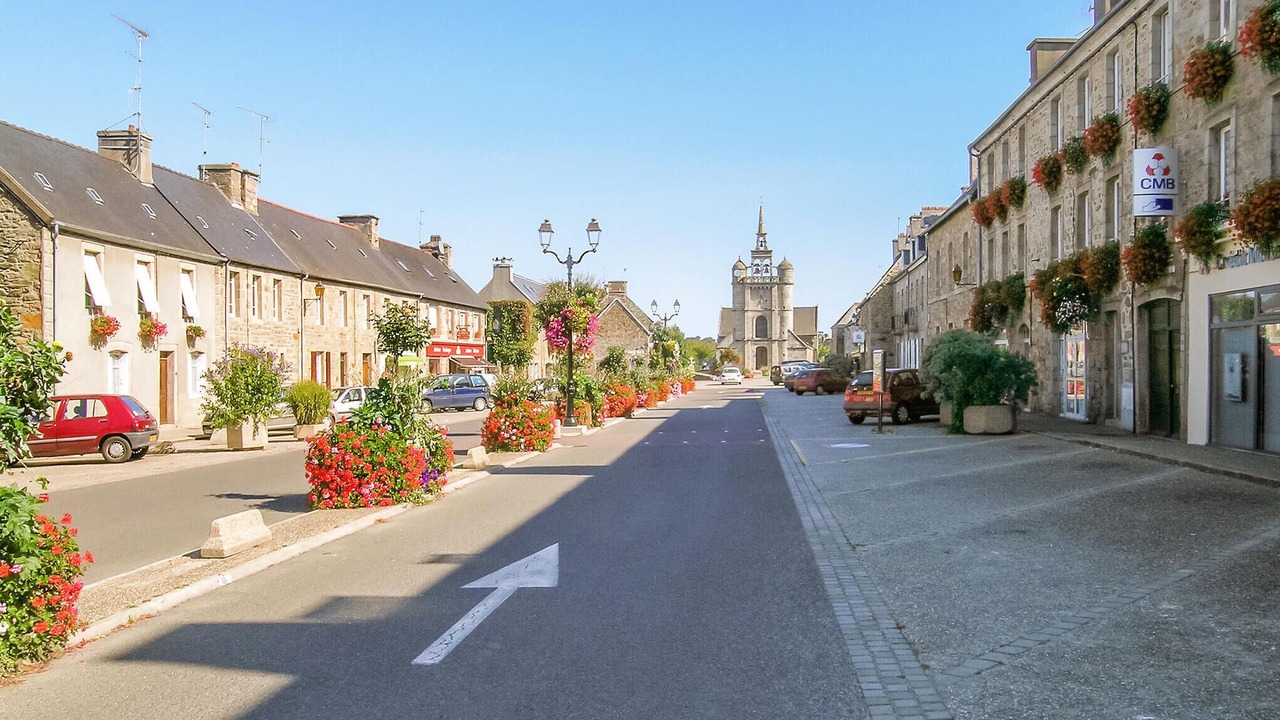 Photo of Others in Pleudaniel