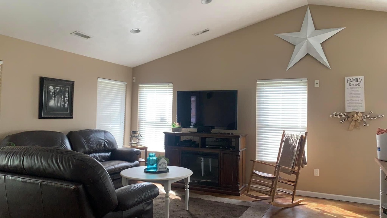 Photo of Livingroom in Williamson County