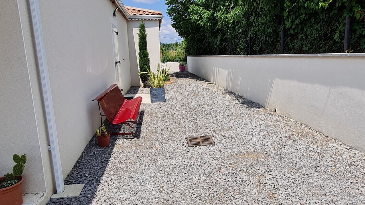 Photo of Outdoor in Grospierres