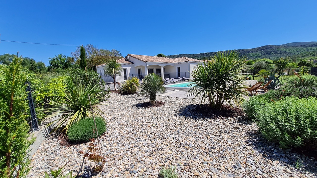 Photo of Outdoor in Grospierres