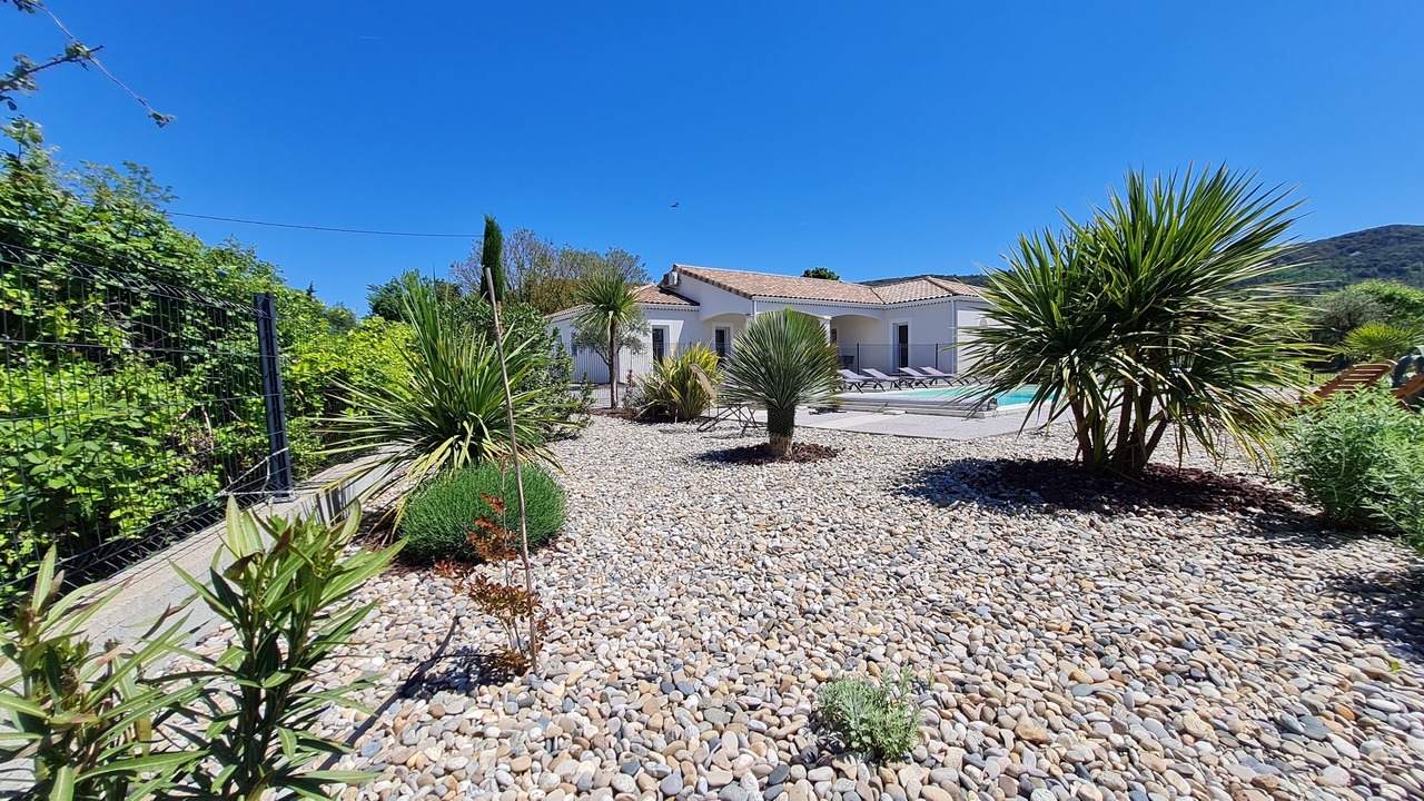 Photo of Outdoor in Grospierres