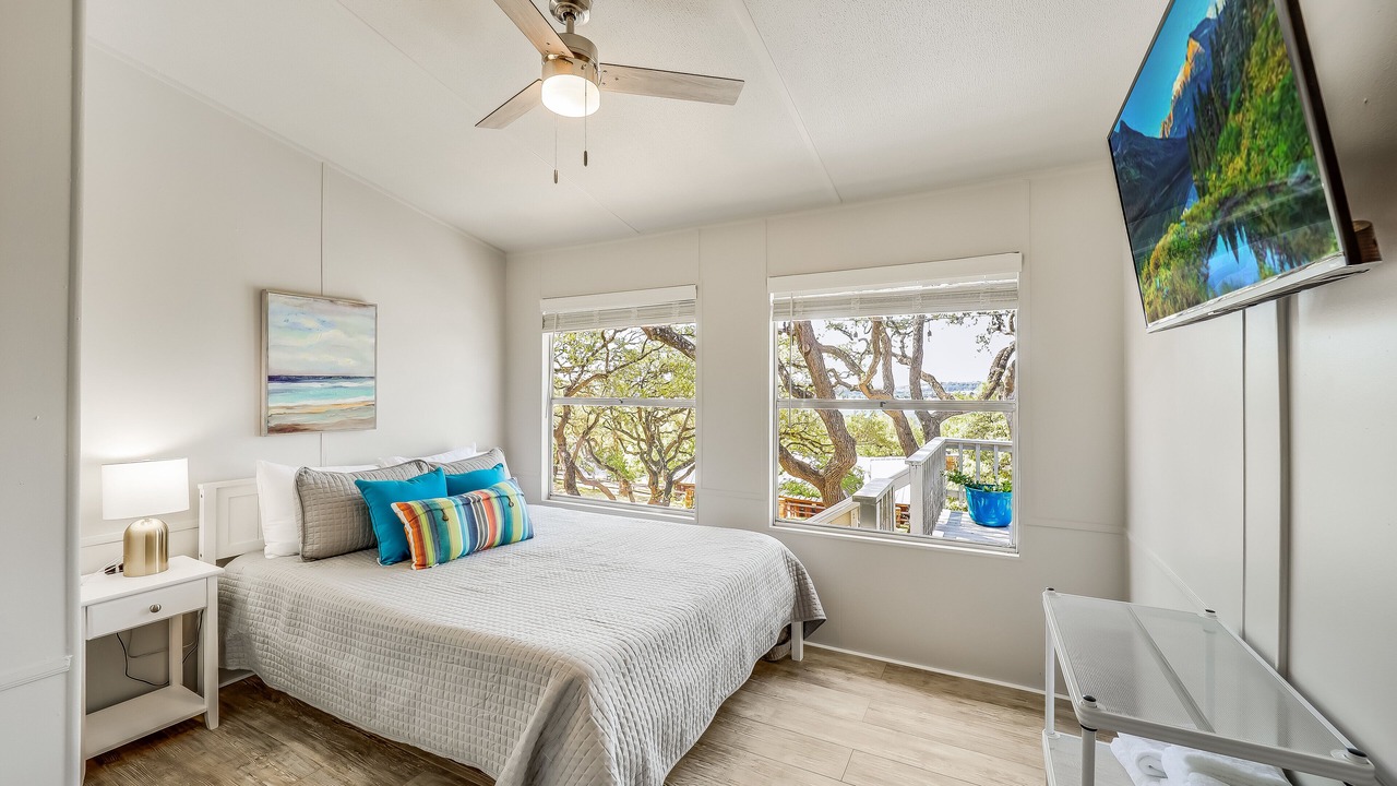 Photo of Bedroom in Lago Vista