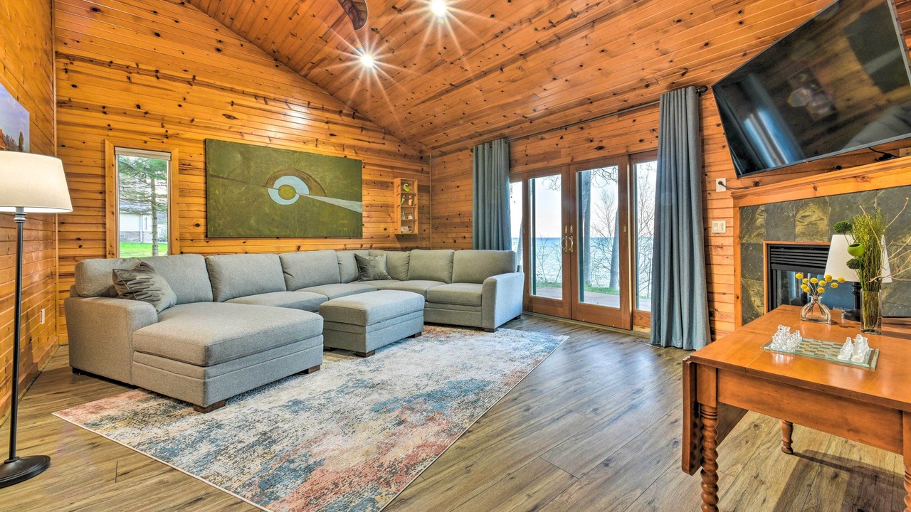 Photo of Bedroom in Applegate