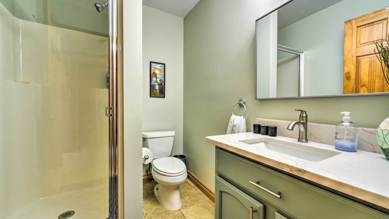 Photo of Bathroom in Applegate