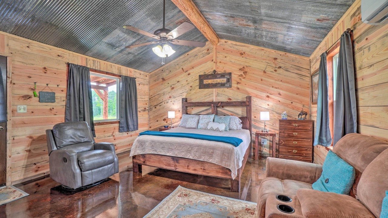 Photo of Bedroom in Ozark