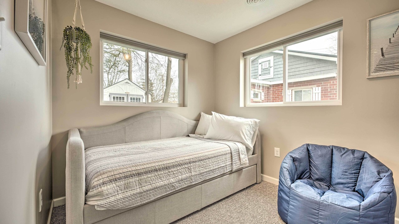 Photo of Others in Syracuse