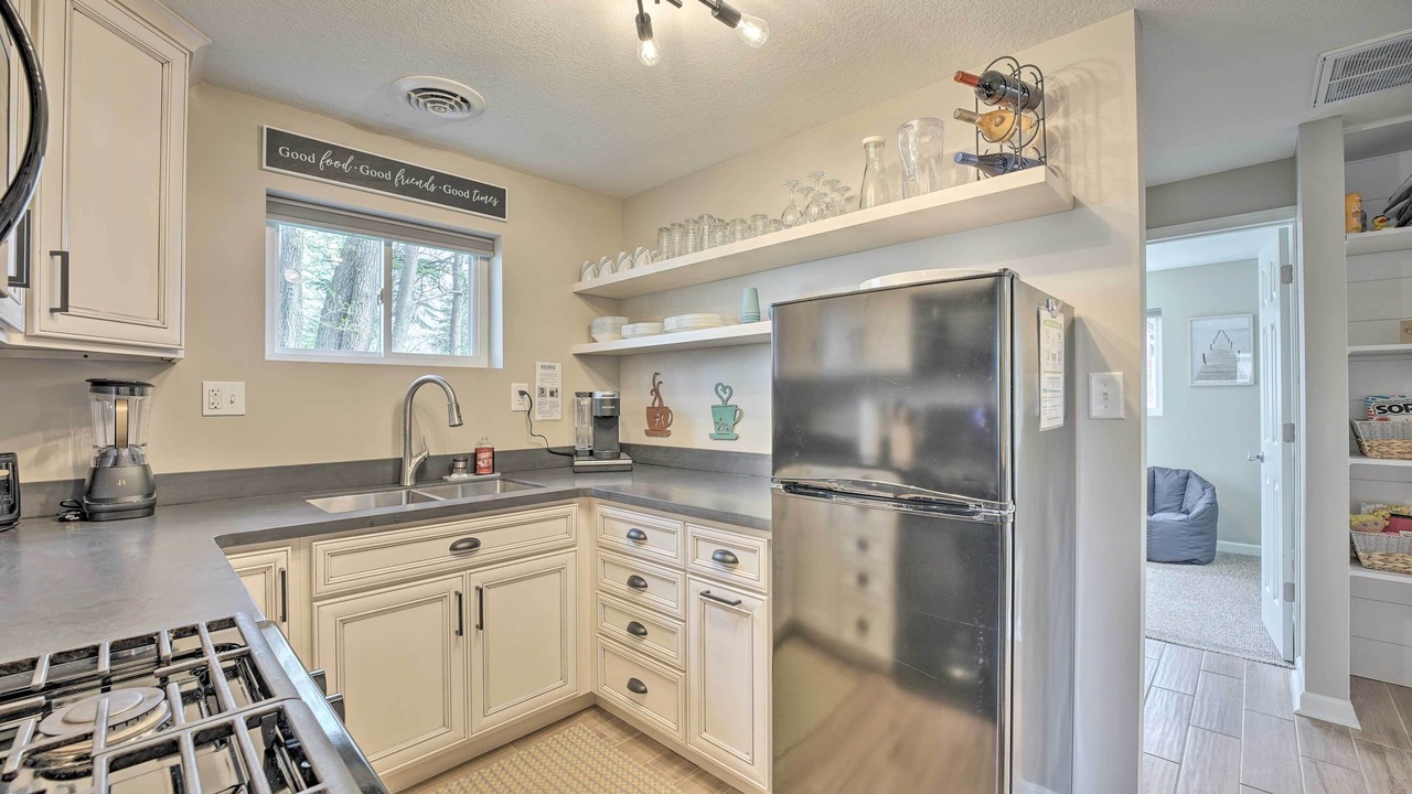 Photo of Others in Syracuse