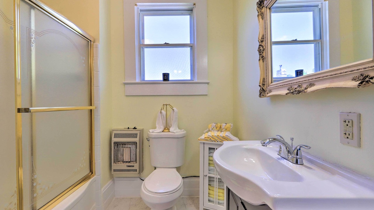 Photo of Bathroom in Lanett