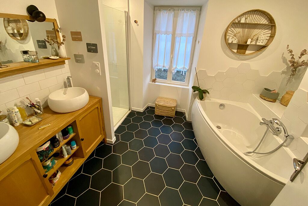 Photo of Bathroom in Luc-sur-Mer