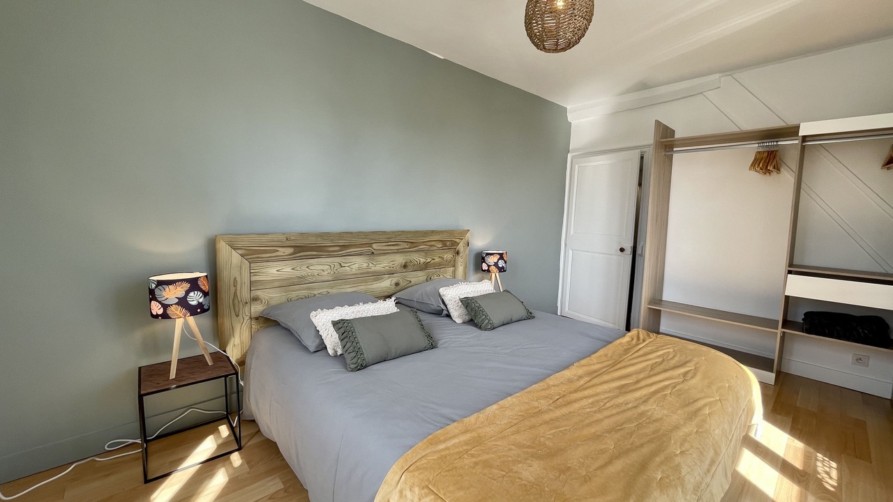 Photo of Bedroom in Bayeux