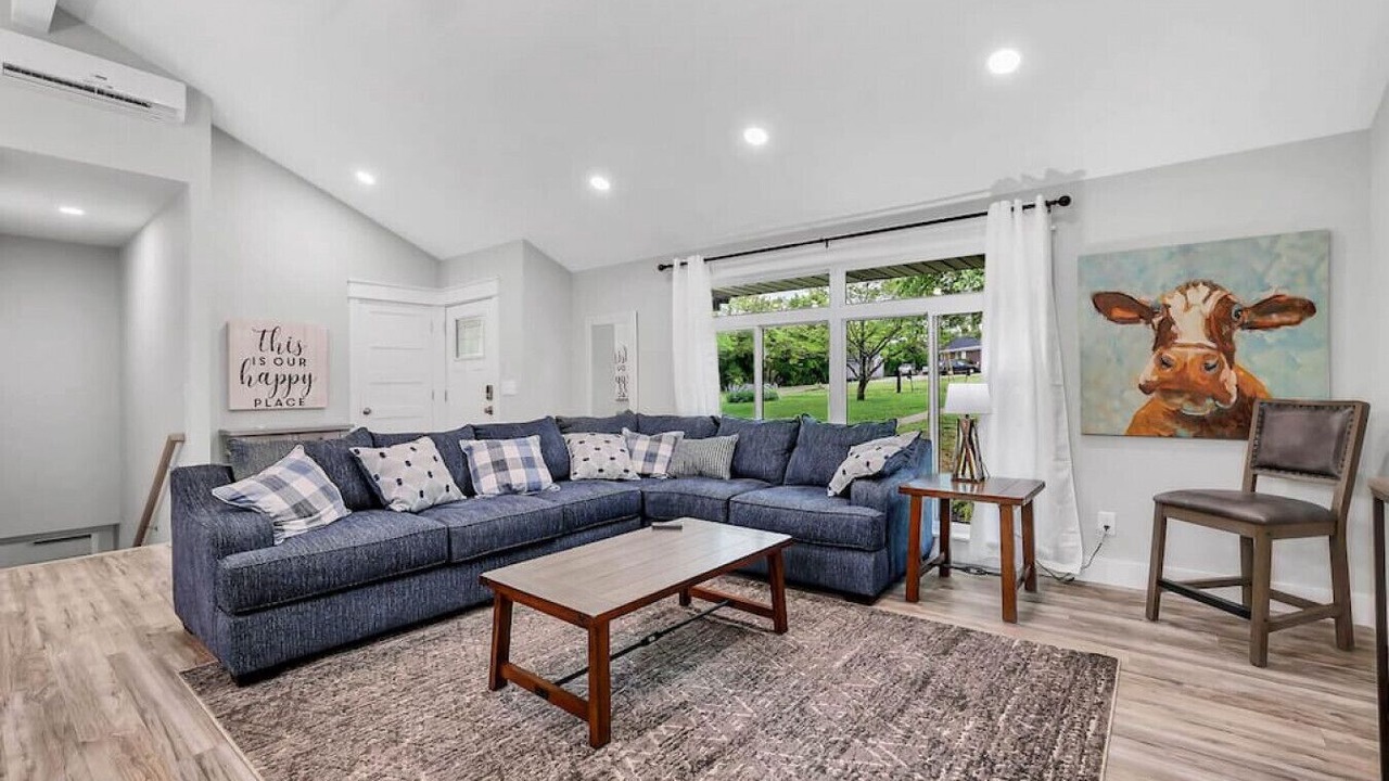 Photo of Livingroom in Hendersonville