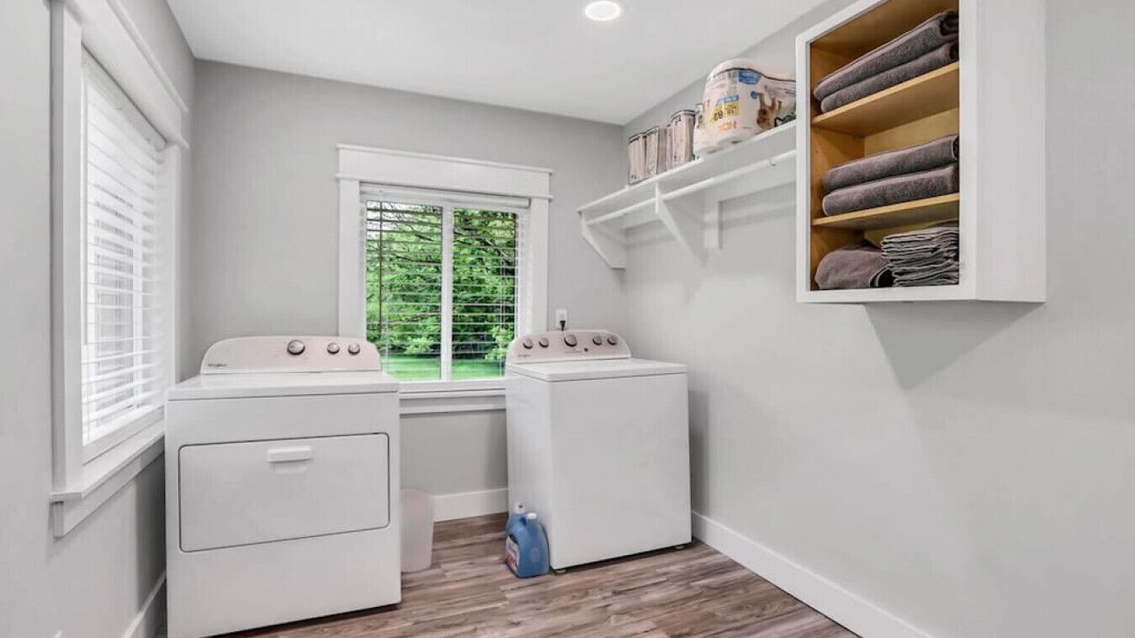 Photo of Bedroom in Hendersonville