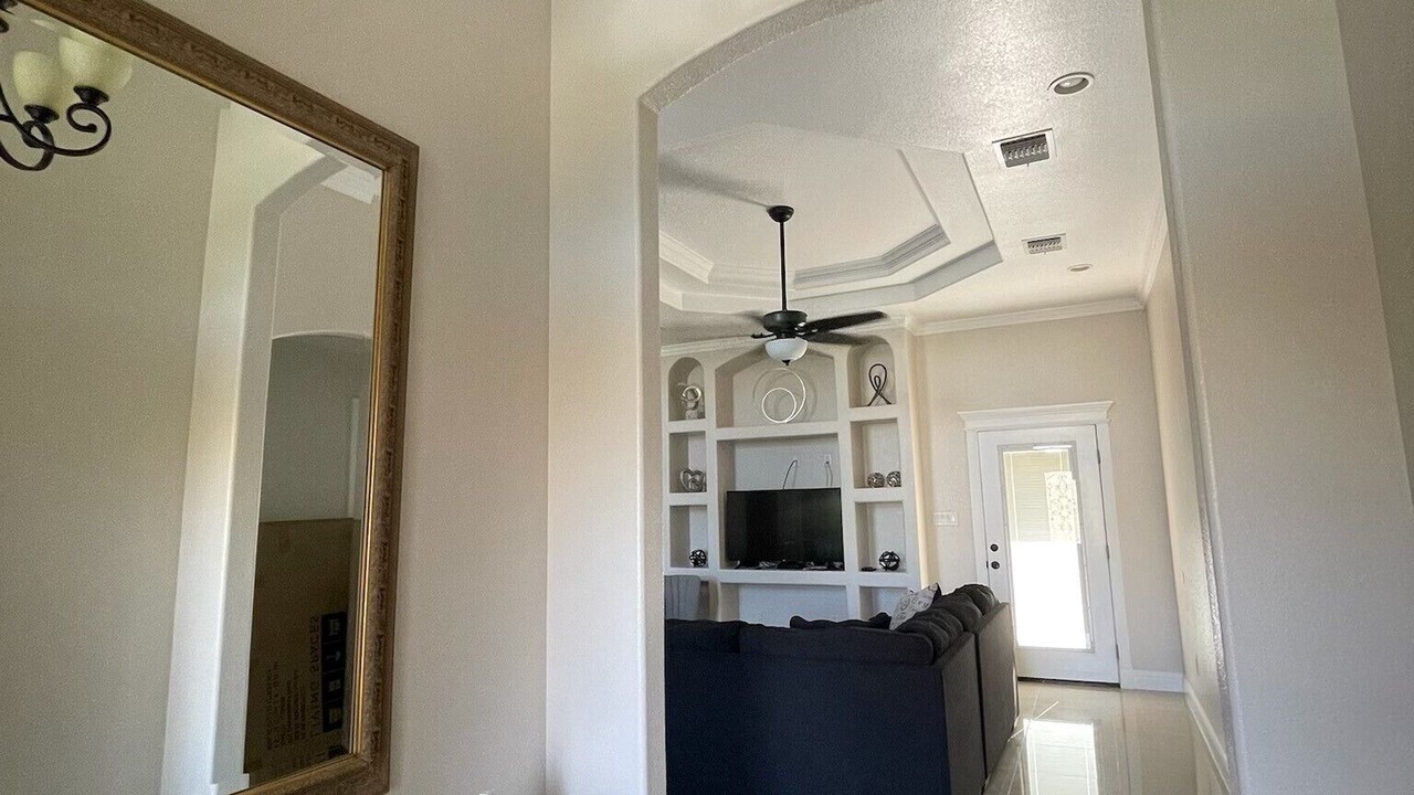 Photo of Livingroom in Eagle Pass