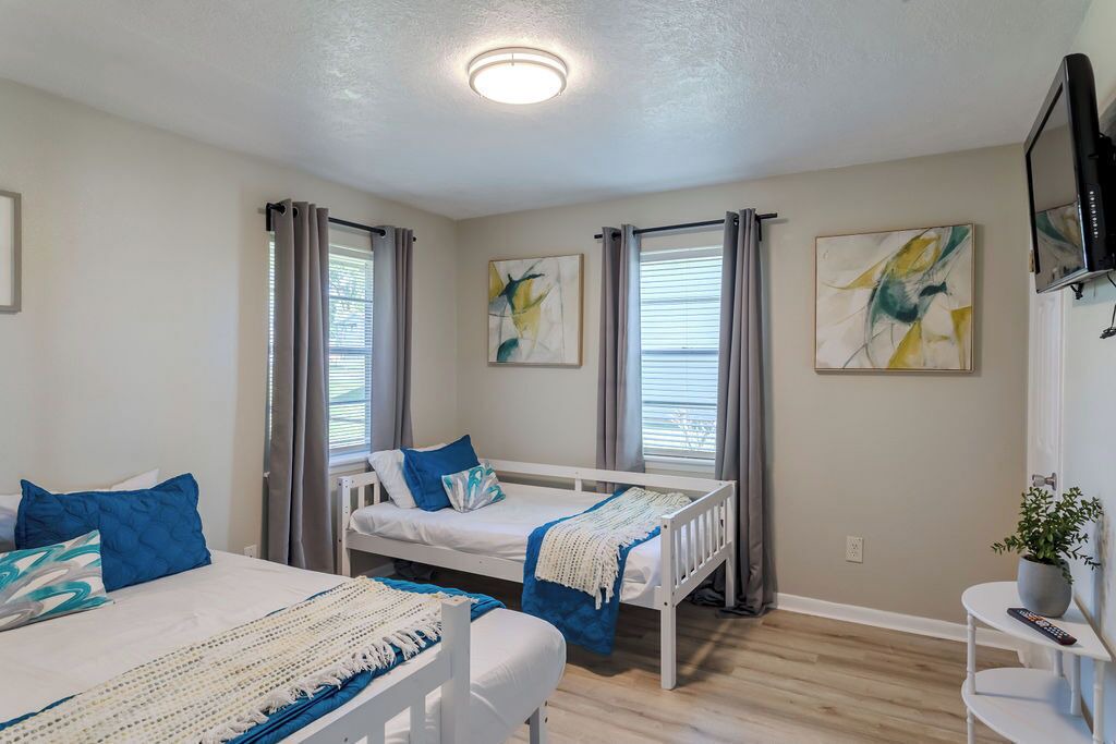 Photo of Bedroom in West Livingston