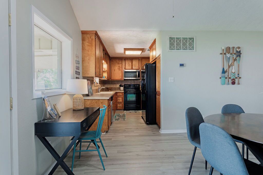 Photo of Kitchen in West Livingston