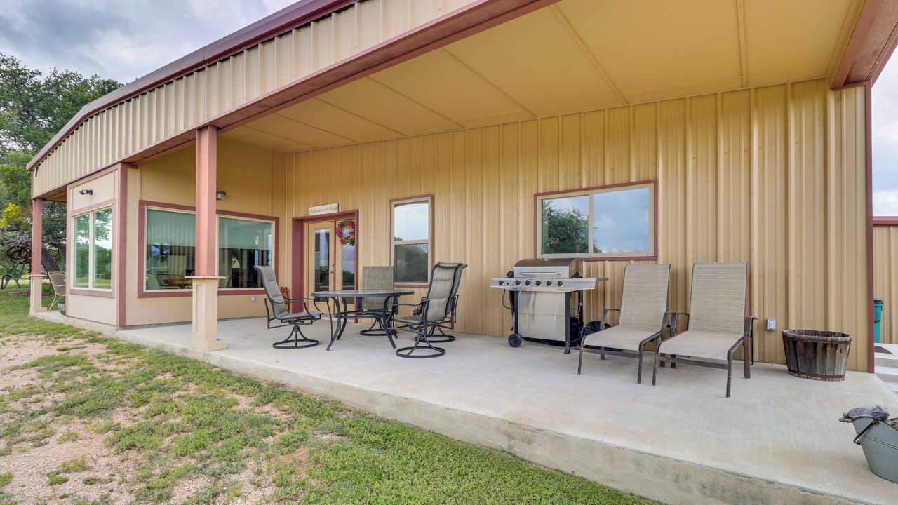 Photo of Outdoor in Oatmeal